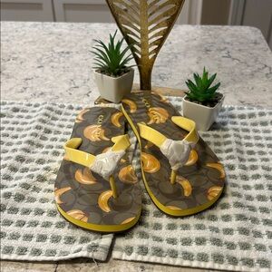 Coach Yellow and Brown Patterned Flip Flops